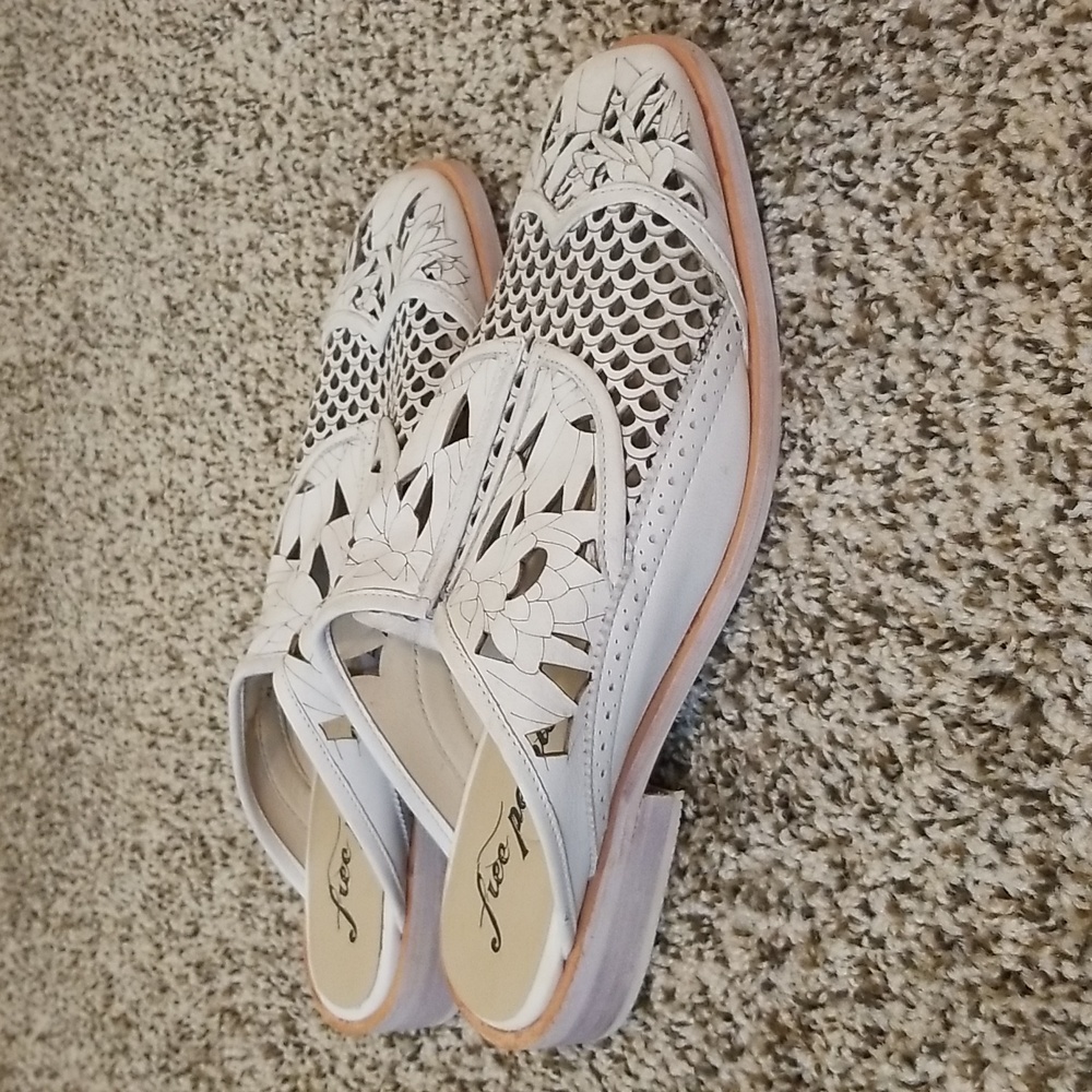 Free People Paramount White Leather Cut Out Mules